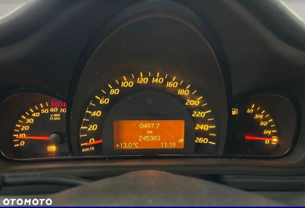 Mercedes-Benz Klasa C 180 - 8