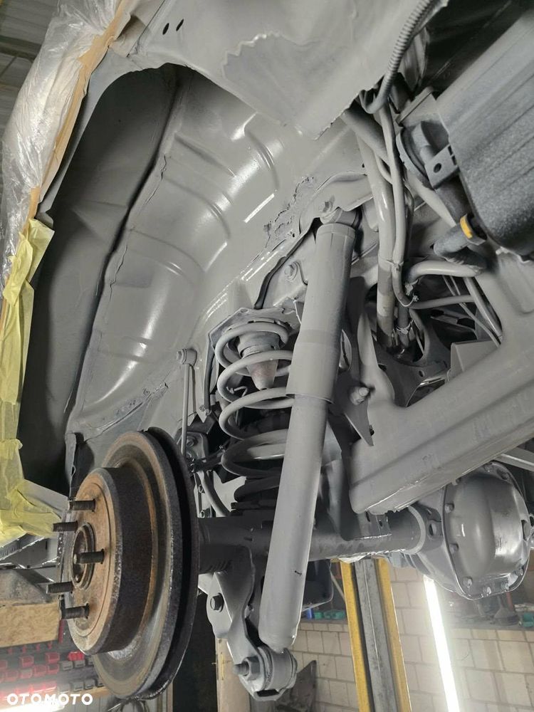Jeep Grand Cherokee 5.7 V8 Overland - 24