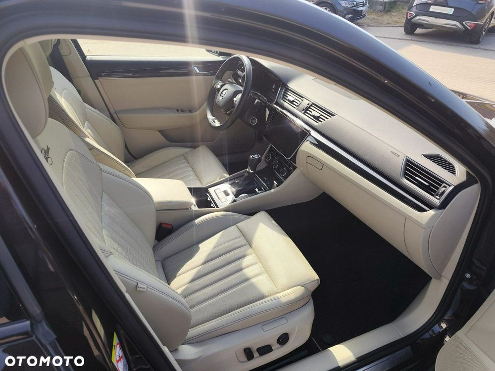 Skoda Superb 2.0 TSI 4x4 L&K DSG - 26