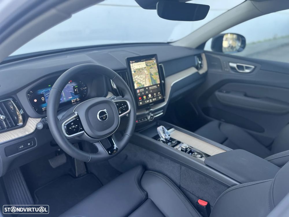 Volvo XC 60 2.0 T6 PHEV Plus Dark AWD - 15