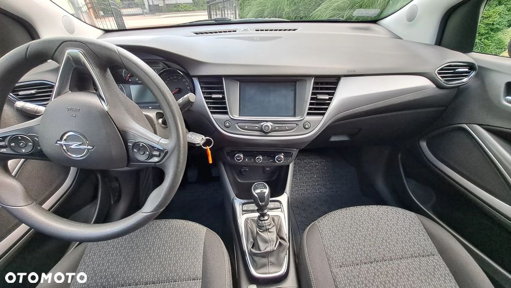 Opel Crossland X - 13