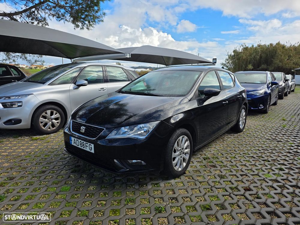 SEAT Leon 1.6 TDI S&S Style - 2