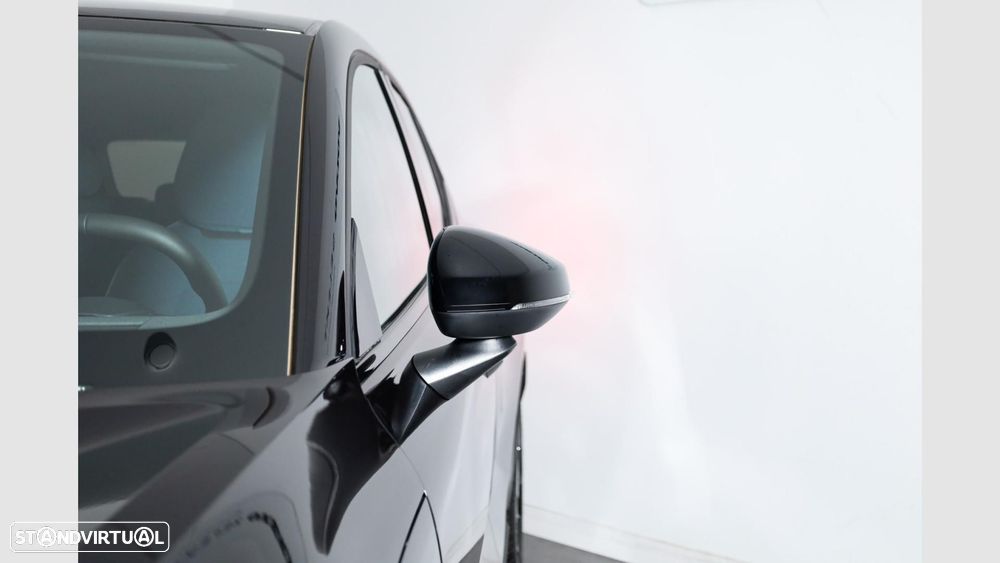 Volvo EX30 51 kWh Single Motor Black Edition - 5
