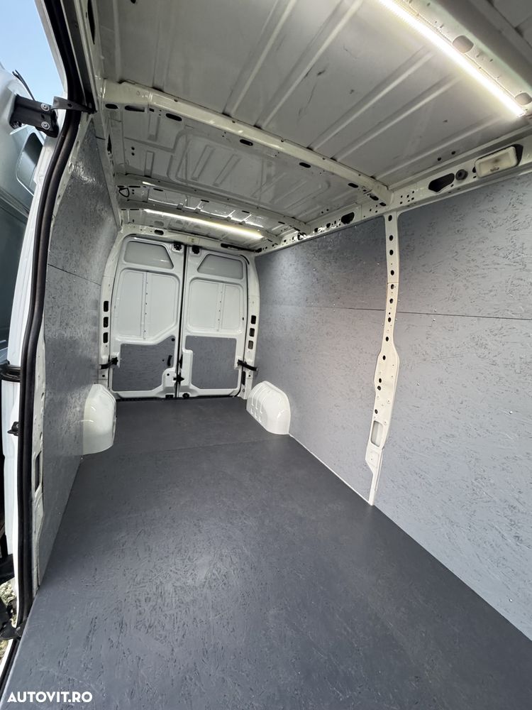Renault Master - 22