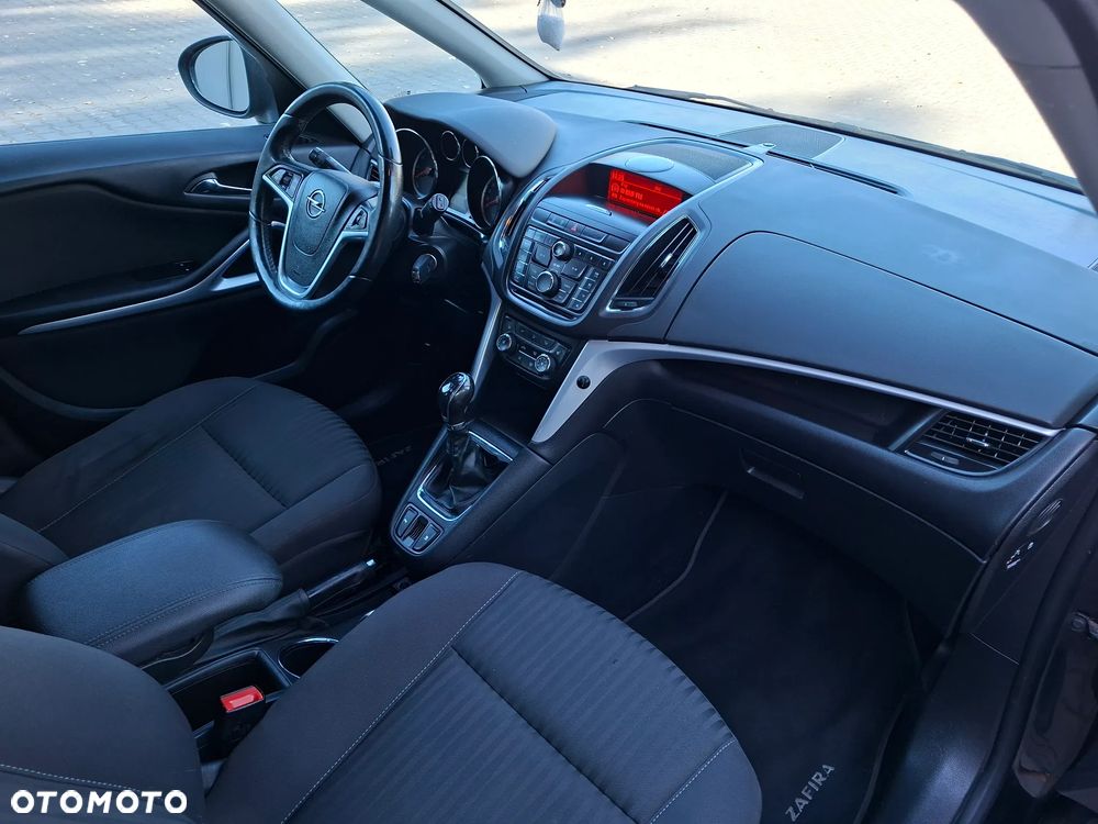 Opel Zafira - 13