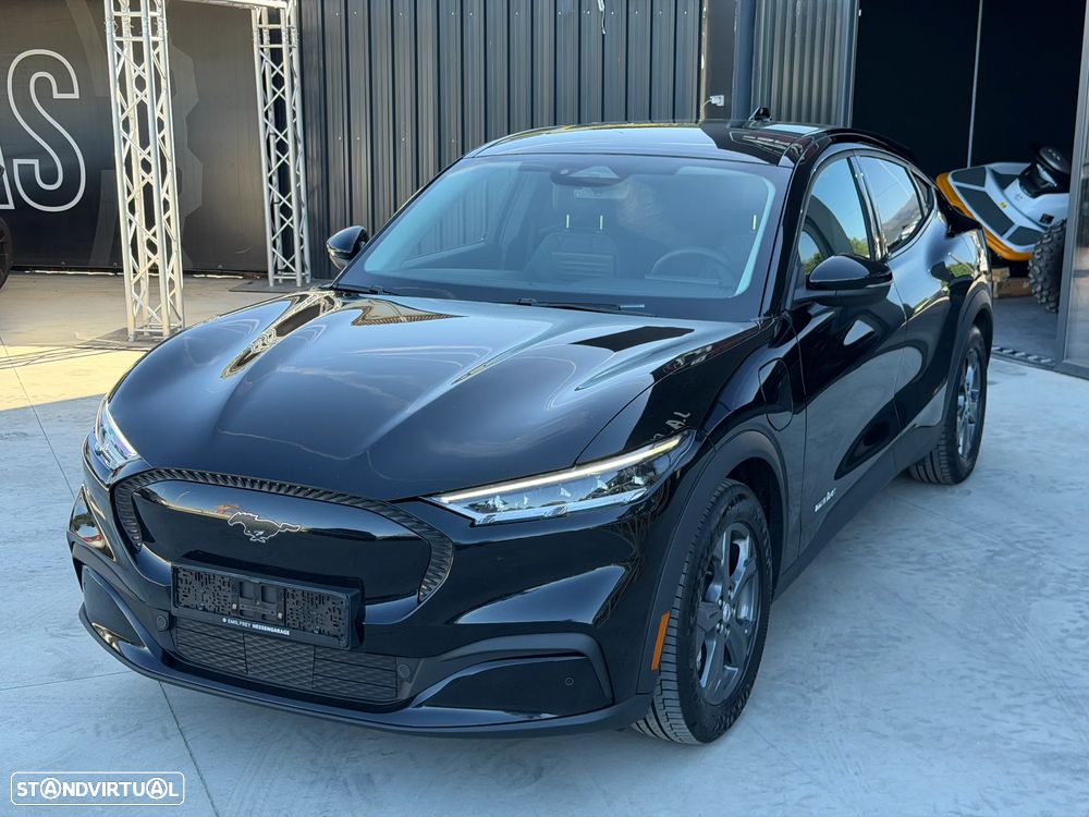 Ford Mustang Mach-E AWD - 3