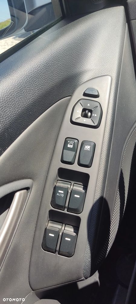 Hyundai ix35 1.6 2WD blue Comfort - 16