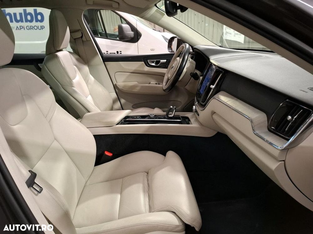 Volvo XC 60 T6 AWD Recharge Geartronic Inscription - 2