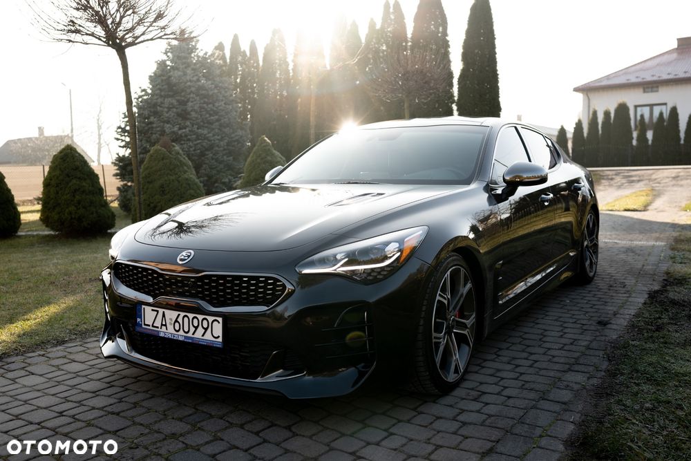 Kia Stinger 3.3 T-GDI V6 GT AWD - 11