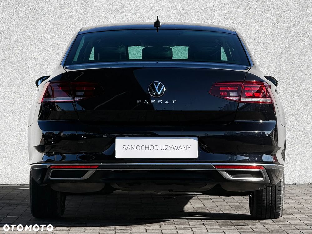 Volkswagen Passat 2.0 TSI Elegance DSG - 11