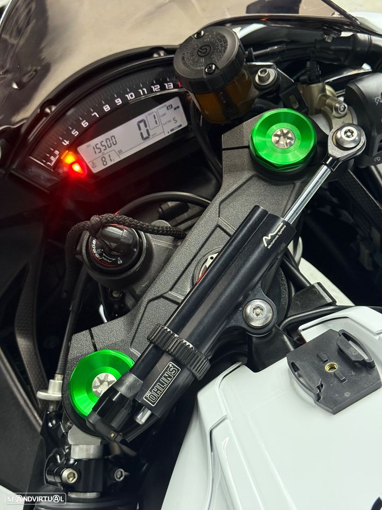 Kawasaki ZXR Zx10r - 11