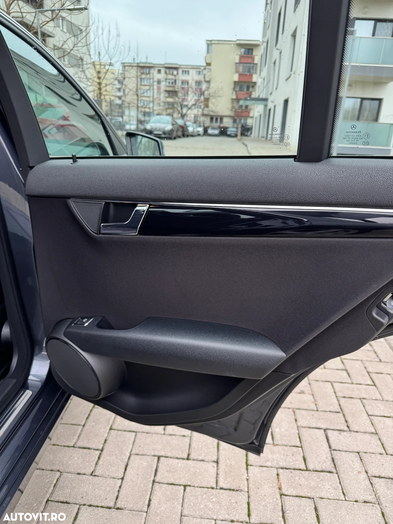 Mercedes-Benz C - 11