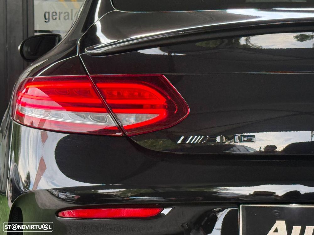 Mercedes-Benz C 200 AMG Line - 33