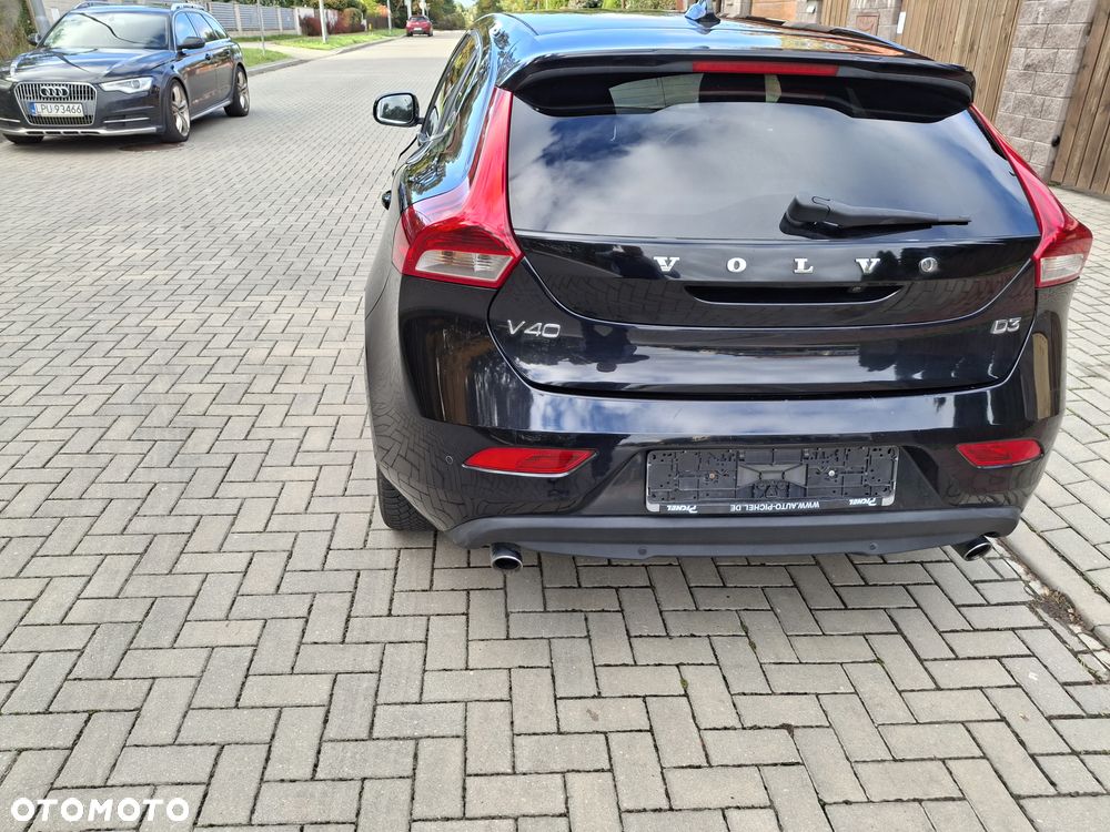 Volvo V40 D3 - 11