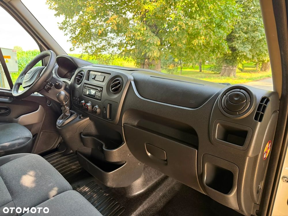 Nissan NV400 - 15