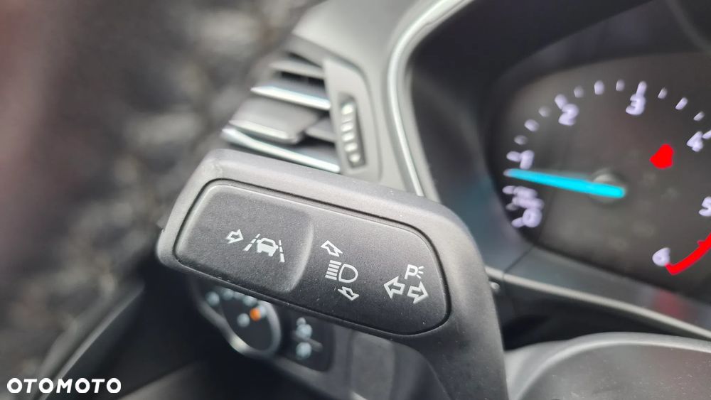 Ford Focus 1.5 EcoBlue Start-Stopp-System TITANIUM STYLE - 15