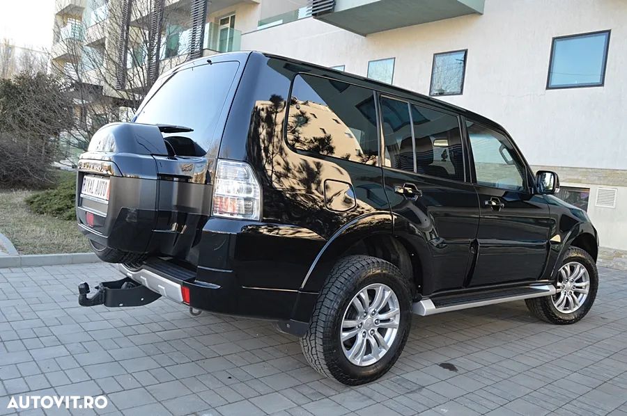 Mitsubishi Pajero 3.2 DI-D Instyle - 28