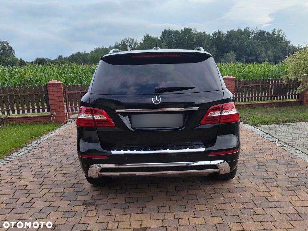 Mercedes-Benz ML - 4