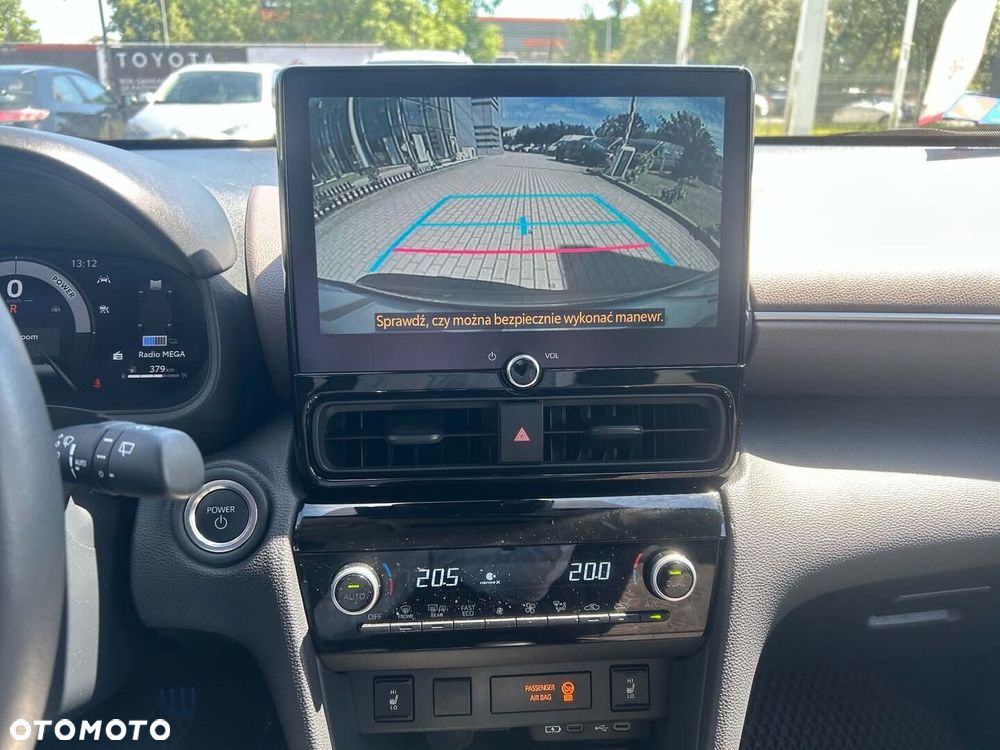 Toyota Yaris Cross Hybrid 1.5 Executive - 12