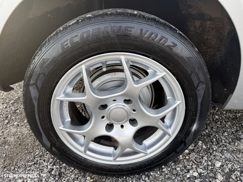 Ford FIESTA 1.4 TDCI SPORT VAN - 15