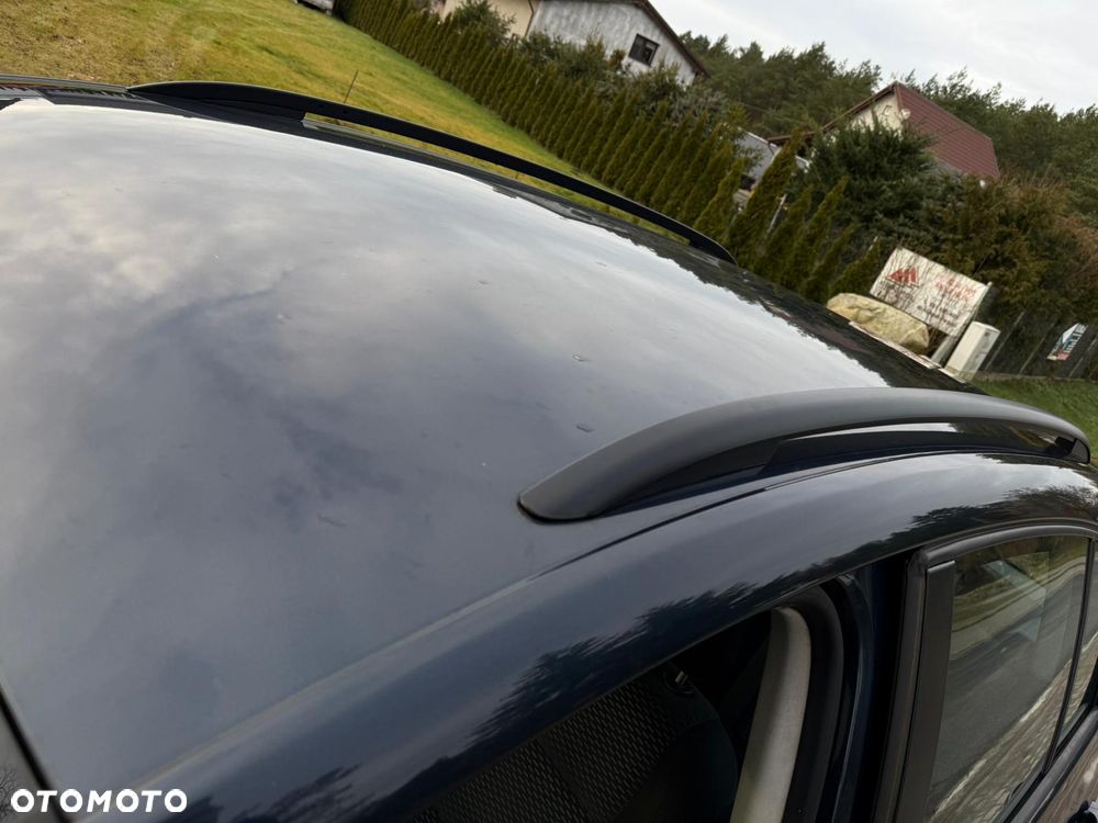 Volkswagen Golf Plus 2.0 TDI DPF Trendline - 28