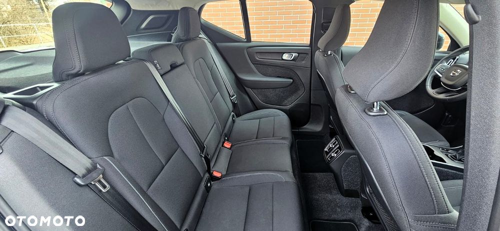 Volvo XC 40 T3 Momentum Pro - 17