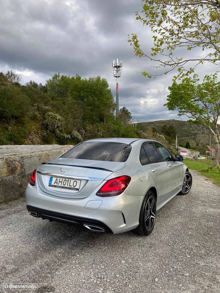 Mercedes-Benz C 300 de AMG Line - 4