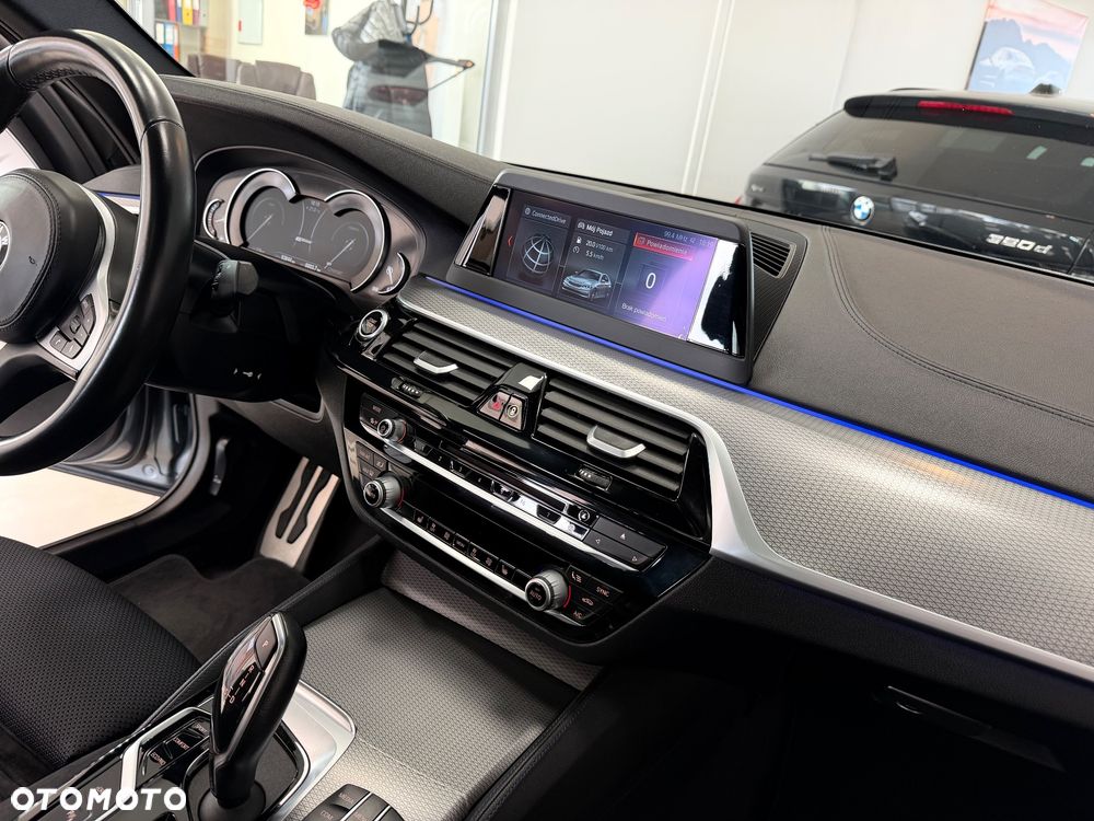 BMW Seria 5 - 36