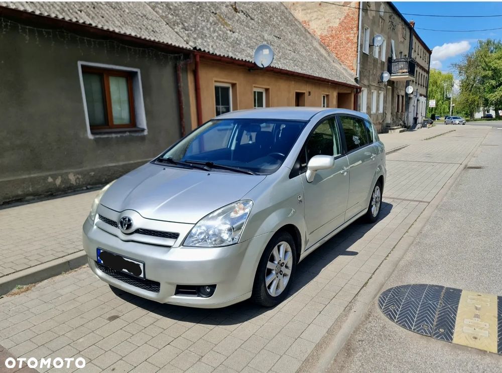Toyota Corolla 2.0 D-4D Sol - 1