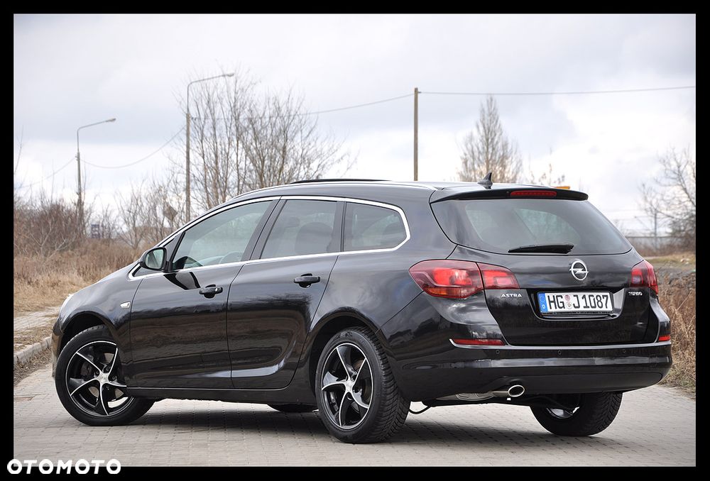 Opel Astra 1.6 Turbo Innovation - 3