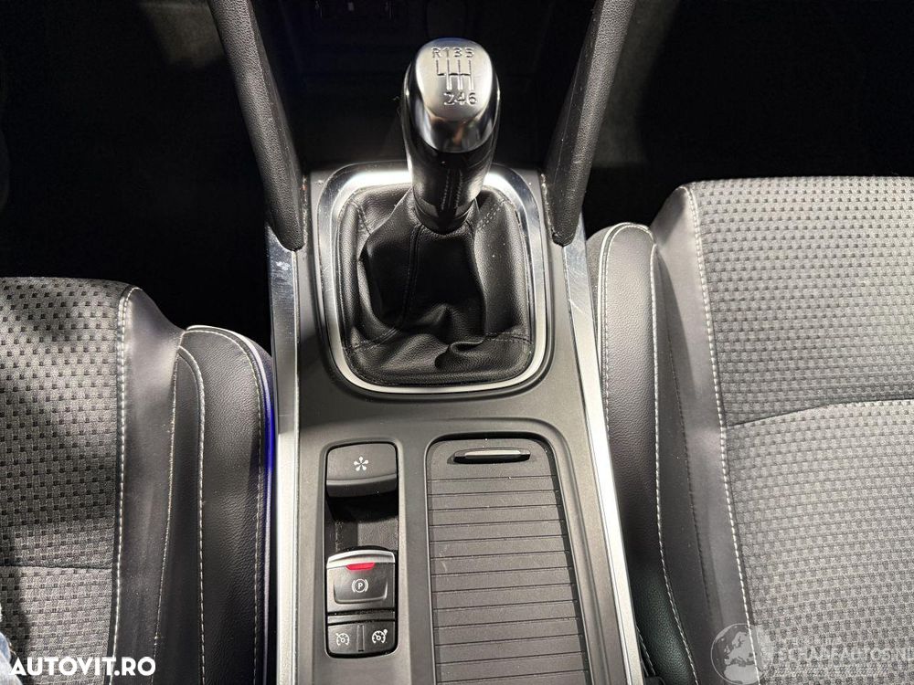 Renault Megane ENERGY dCi 130 Start & Stopp Bose Edition - 8