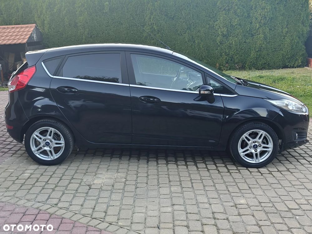 Ford Fiesta 1.0 EcoBoost Titanium - 9