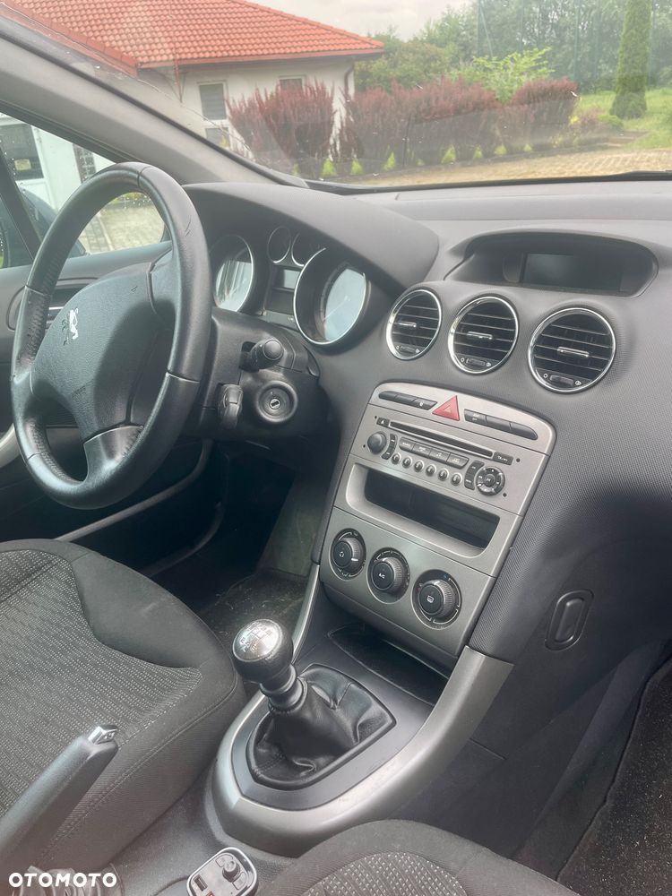 Peugeot 308 1.6 Premium - 9