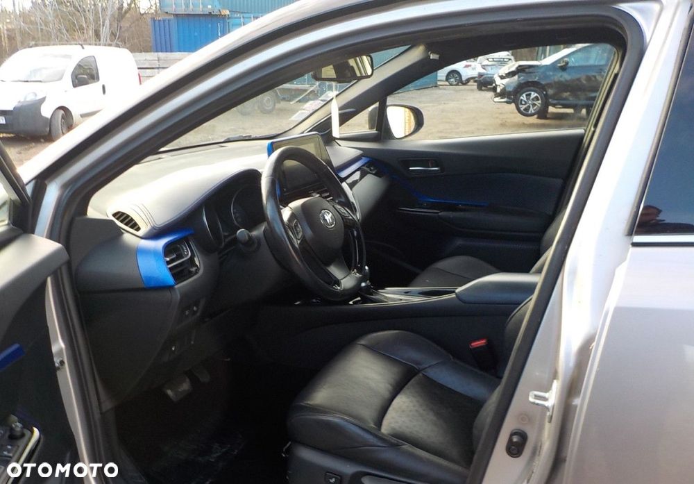 Toyota C-HR - 28