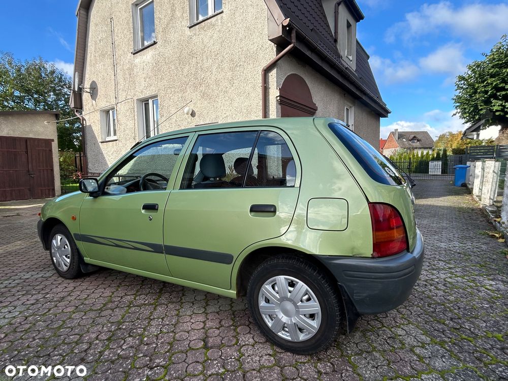 Toyota Starlet 1.4 XLi - 2