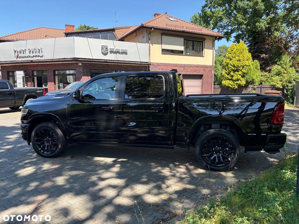RAM 1500 - 8