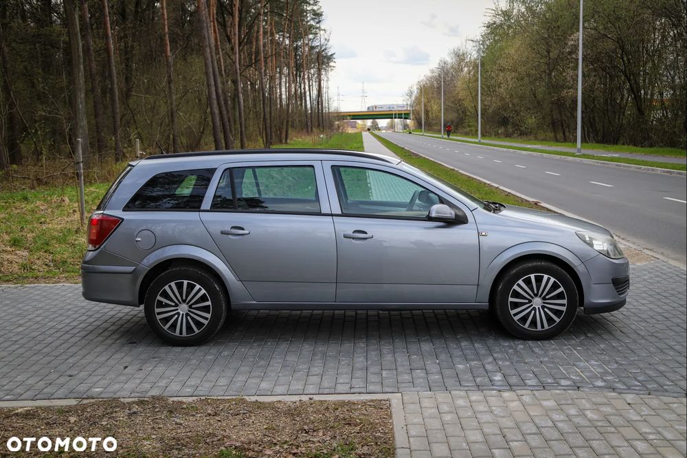 Opel Astra 1.6 Enjoy - 8