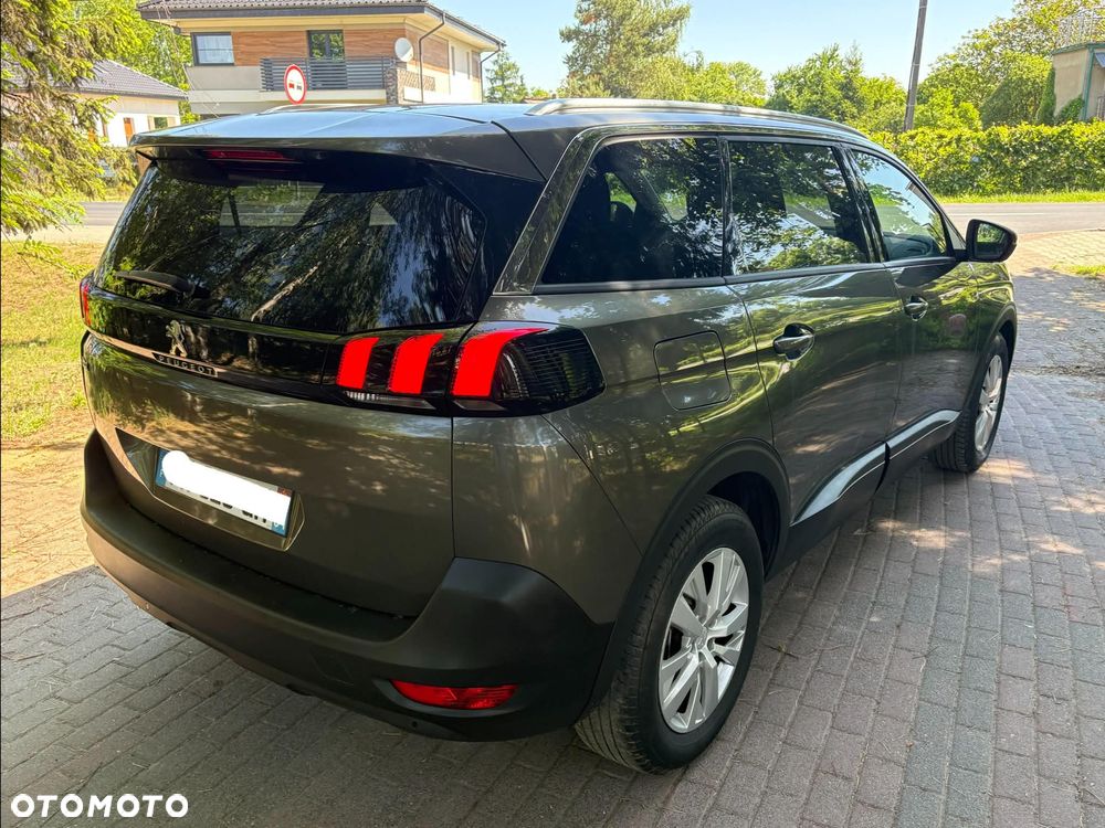 Peugeot 5008 - 5