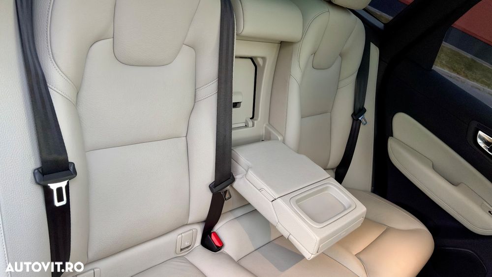 Volvo XC 60 T8 Twin Engine AWD Inscription - 22