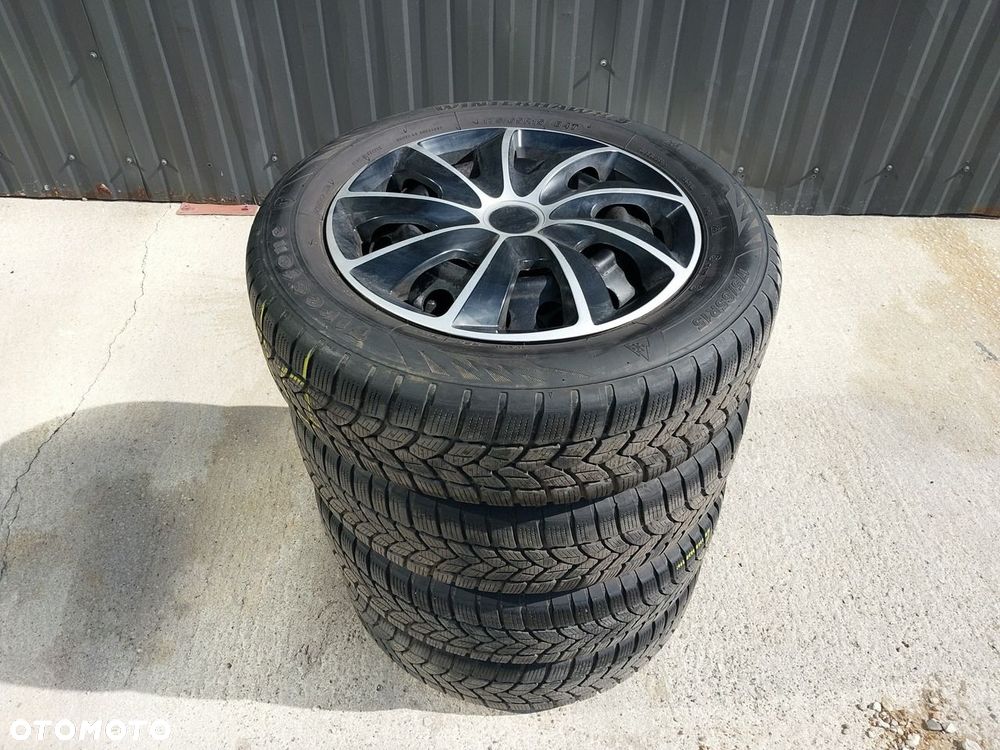 Toyota Yaris 1.5 Premium - 28