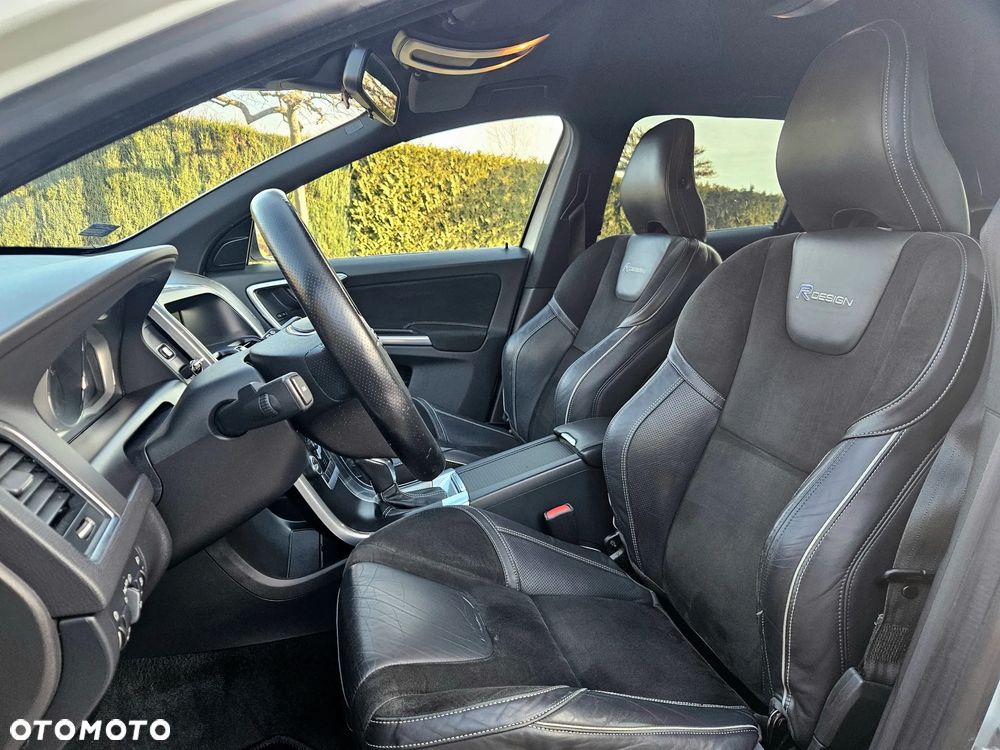 Volvo XC 60 D3 Geartronic RDesign - 27