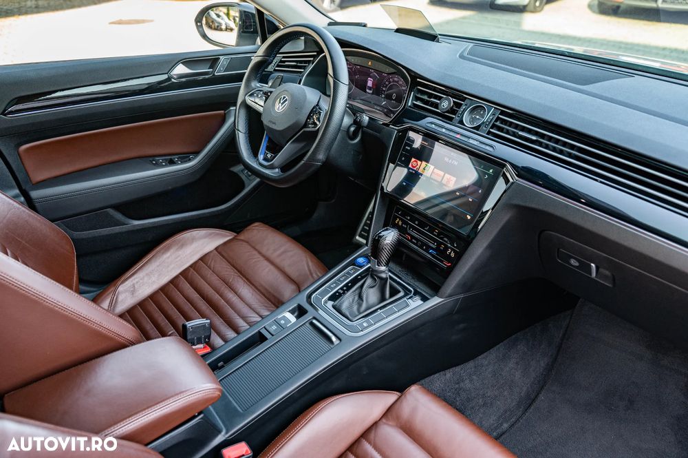 Volkswagen Passat - 9