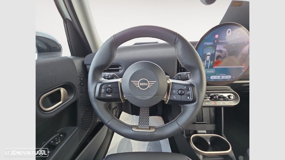 MINI 5 Portas Cooper C Classic M — fotografia 13