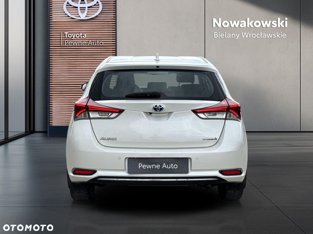 Toyota Auris - 5