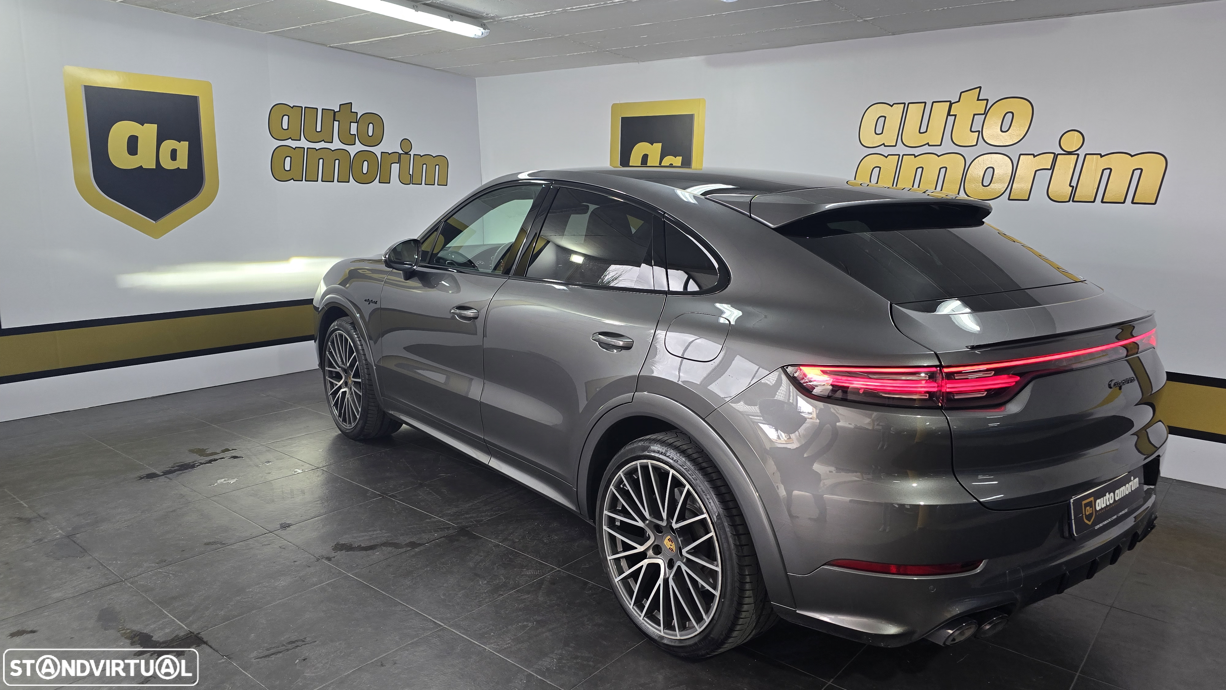 Porsche Cayenne Coupé E-Hybrid - 10