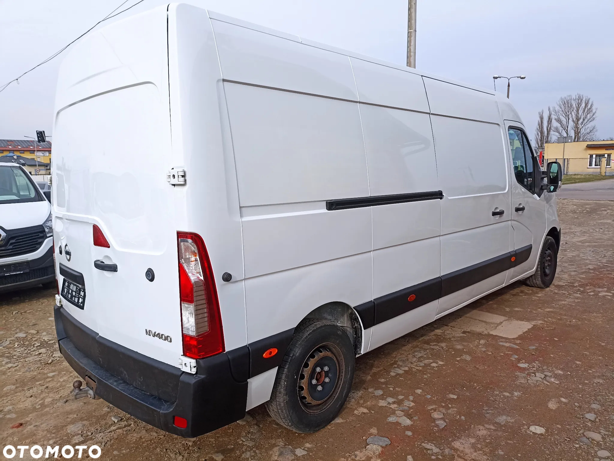 Nissan NV400 - 4