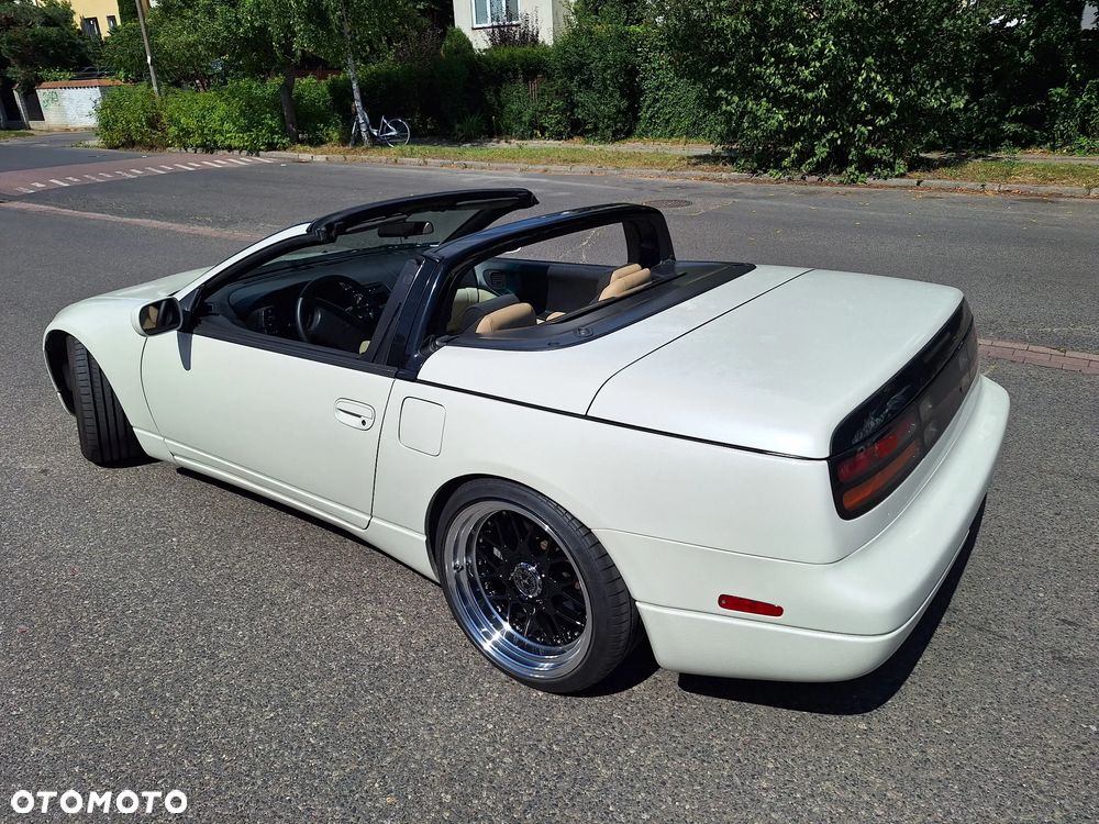 Nissan 300 ZX - 11