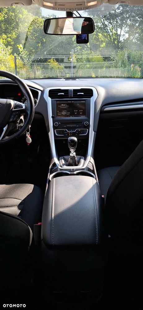 Ford Mondeo - 26