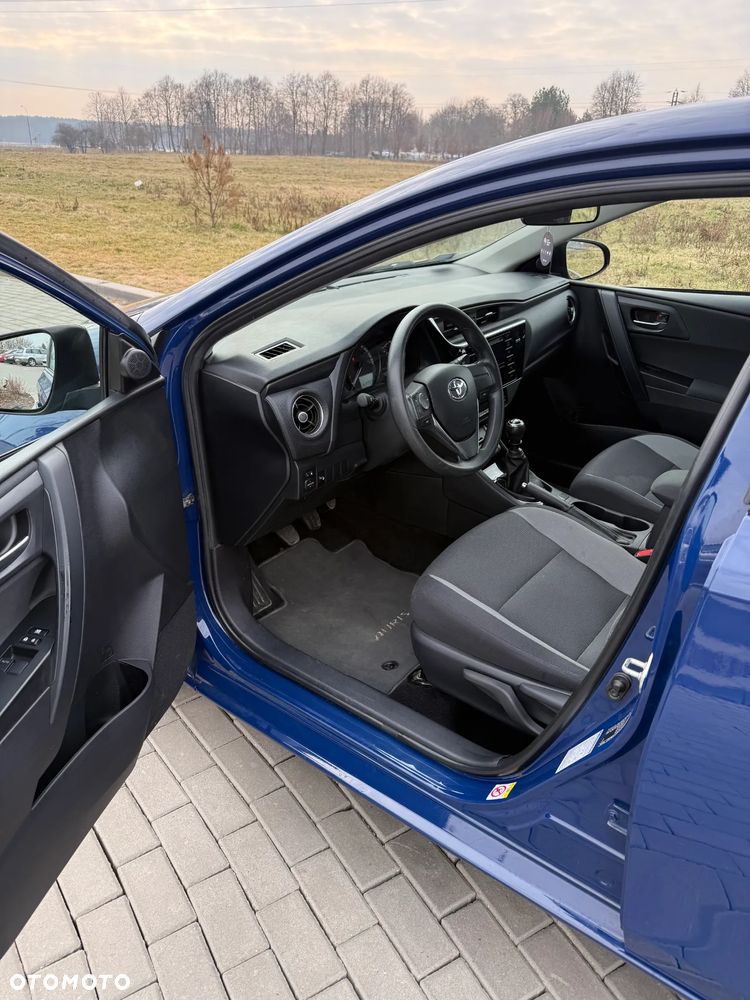 Toyota Auris 1.6 Active - 9