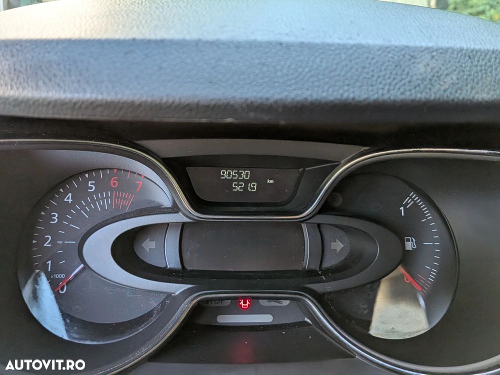 Renault Captur - 16